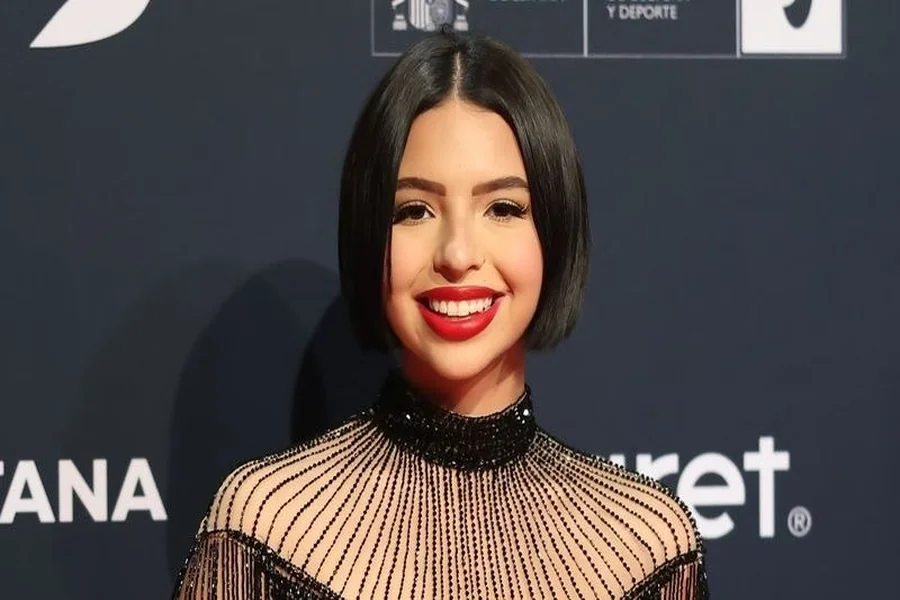 Ángela Aguilar Height