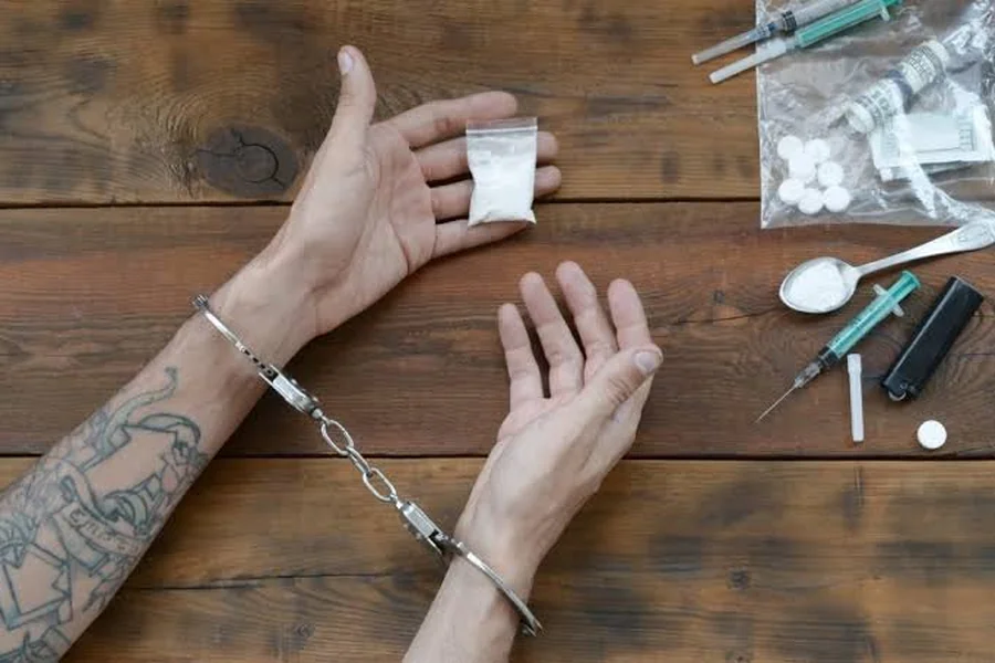 Drug Possession and Distribution Charges: How a Drug Lawyer Can Help